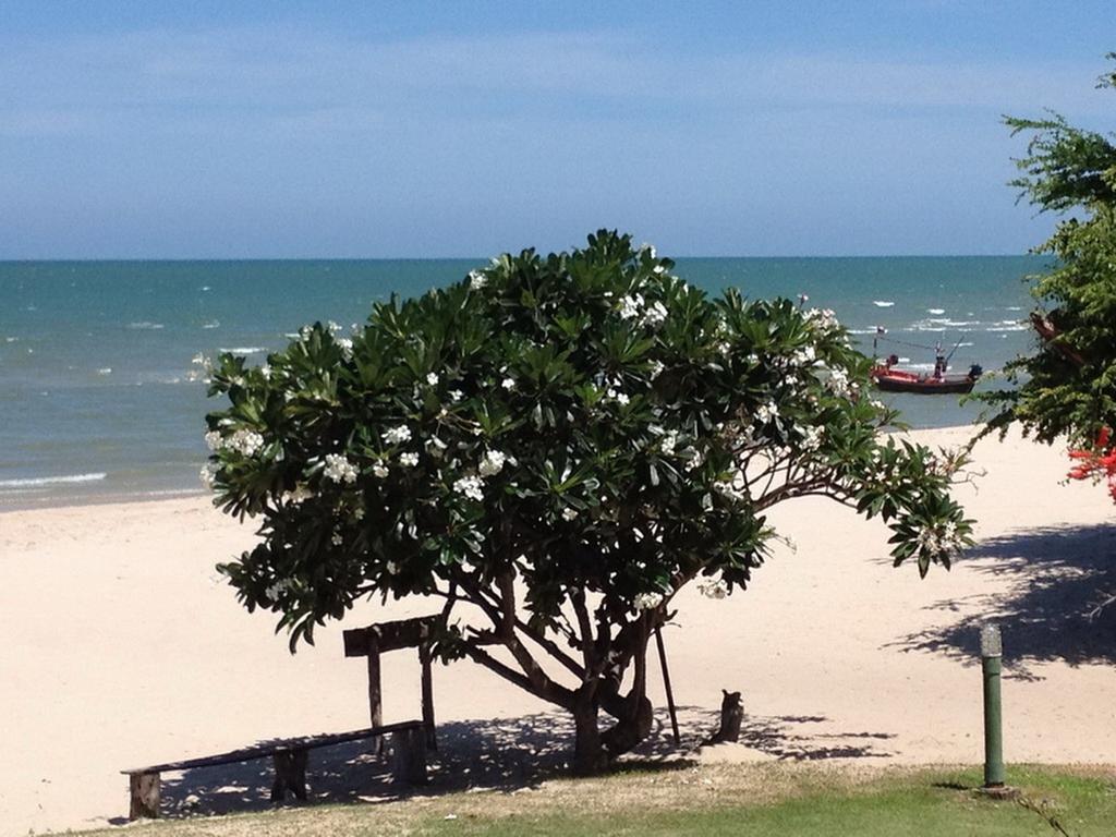 Cha-Am Beach Club ภายนอก รูปภาพ