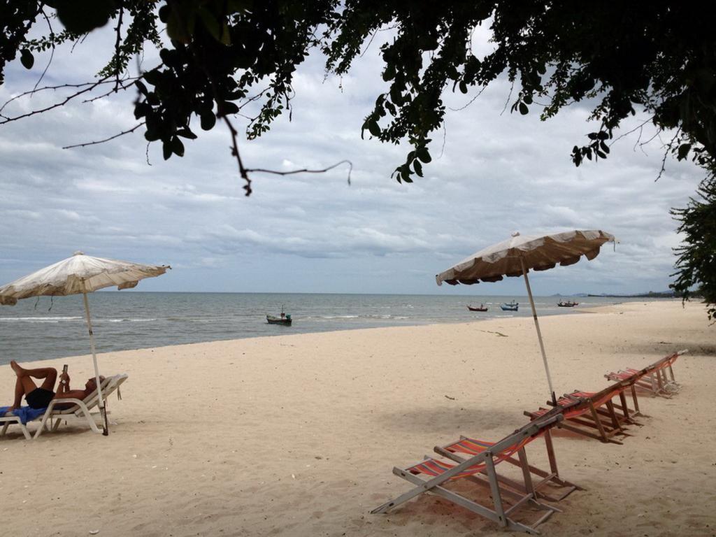 Cha-Am Beach Club ภายนอก รูปภาพ