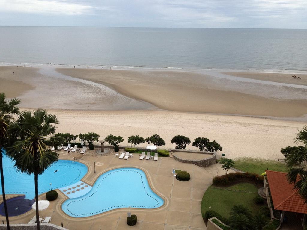 Cha-Am Beach Club ภายนอก รูปภาพ