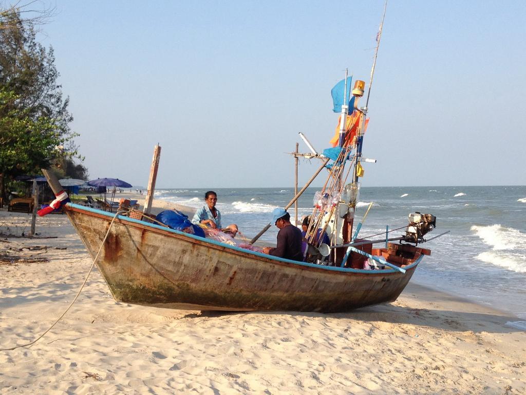 Cha-Am Beach Club ภายนอก รูปภาพ